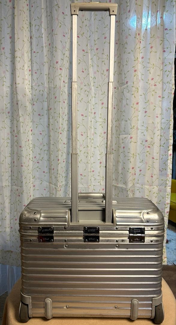 リモワ　パイロット　トロリー　2輪 カナダ製