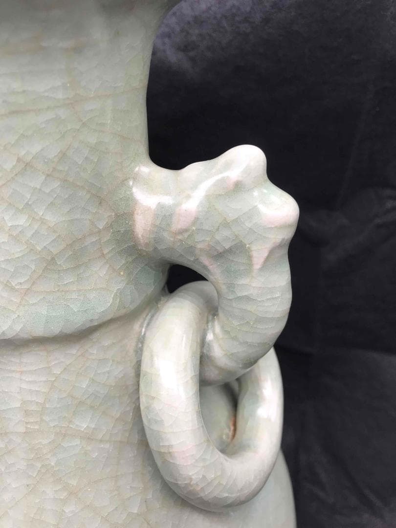 中国古玩　元時代　青磁　龍泉窯双耳瓶　旧家コレクション　蔵出し(A-35)