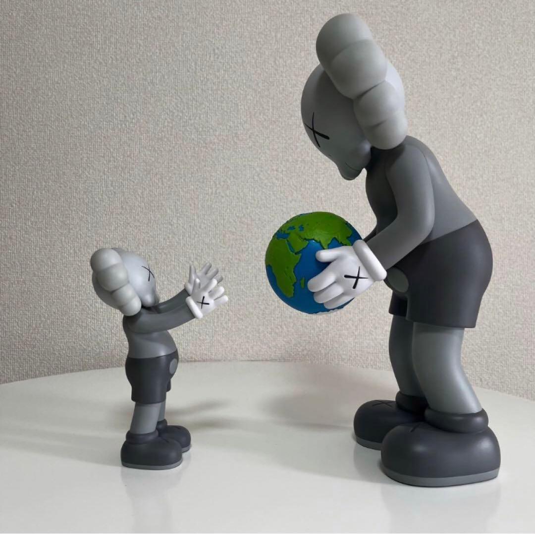 kaws カウズ フィギュア プロミス