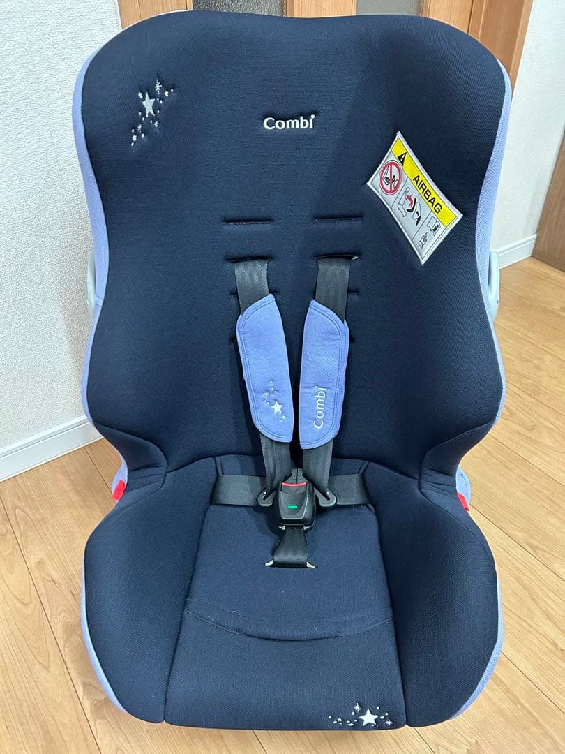 美品＊Combiベビザらス限定商品＊新生児可＊軽量チャイルドシート