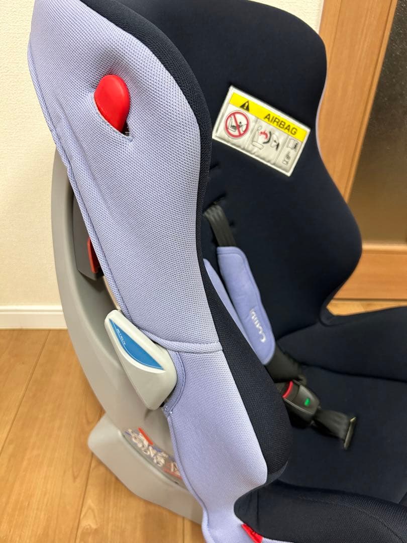 美品＊Combiベビザらス限定商品＊新生児可＊軽量チャイルドシート