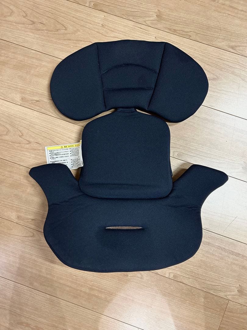 美品＊Combiベビザらス限定商品＊新生児可＊軽量チャイルドシート