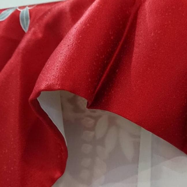 【中古品】振袖・エンジ下黒波【b232】/成人式/卒業式/結婚式/