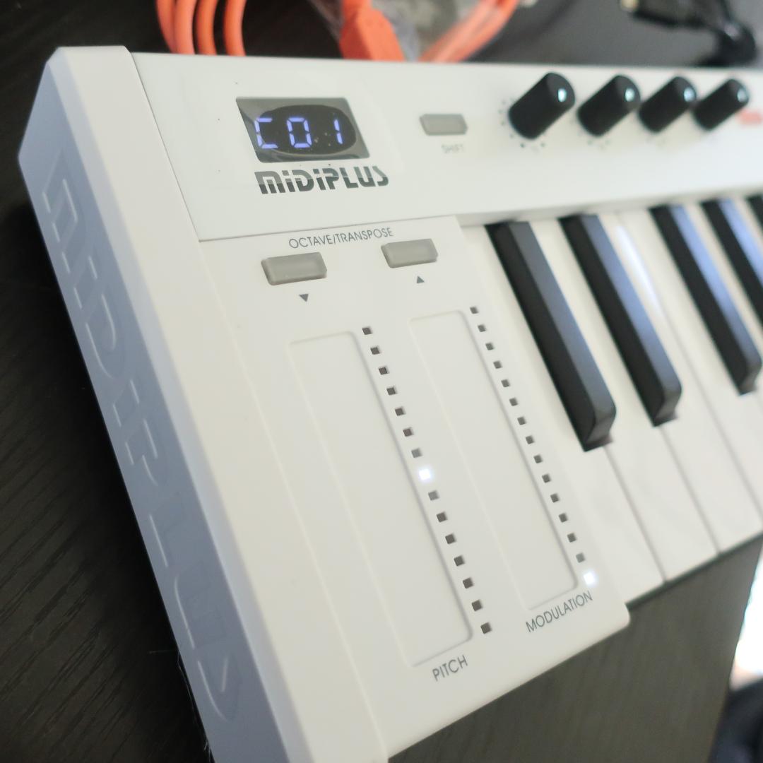 ほぼ未使用 MiDiPLUS X4mini MIDIキーボード 49鍵盤