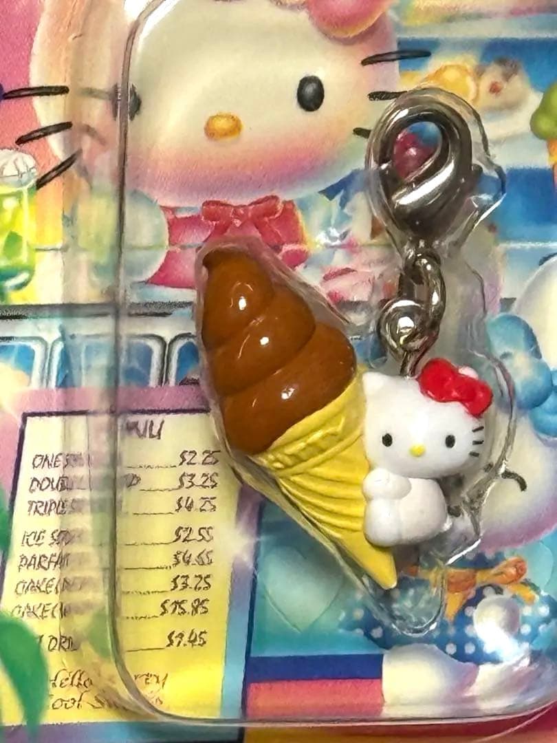 ハローキティ キーホルダー　ファスナーマスコット　原宿　スウィーツ　ソフト