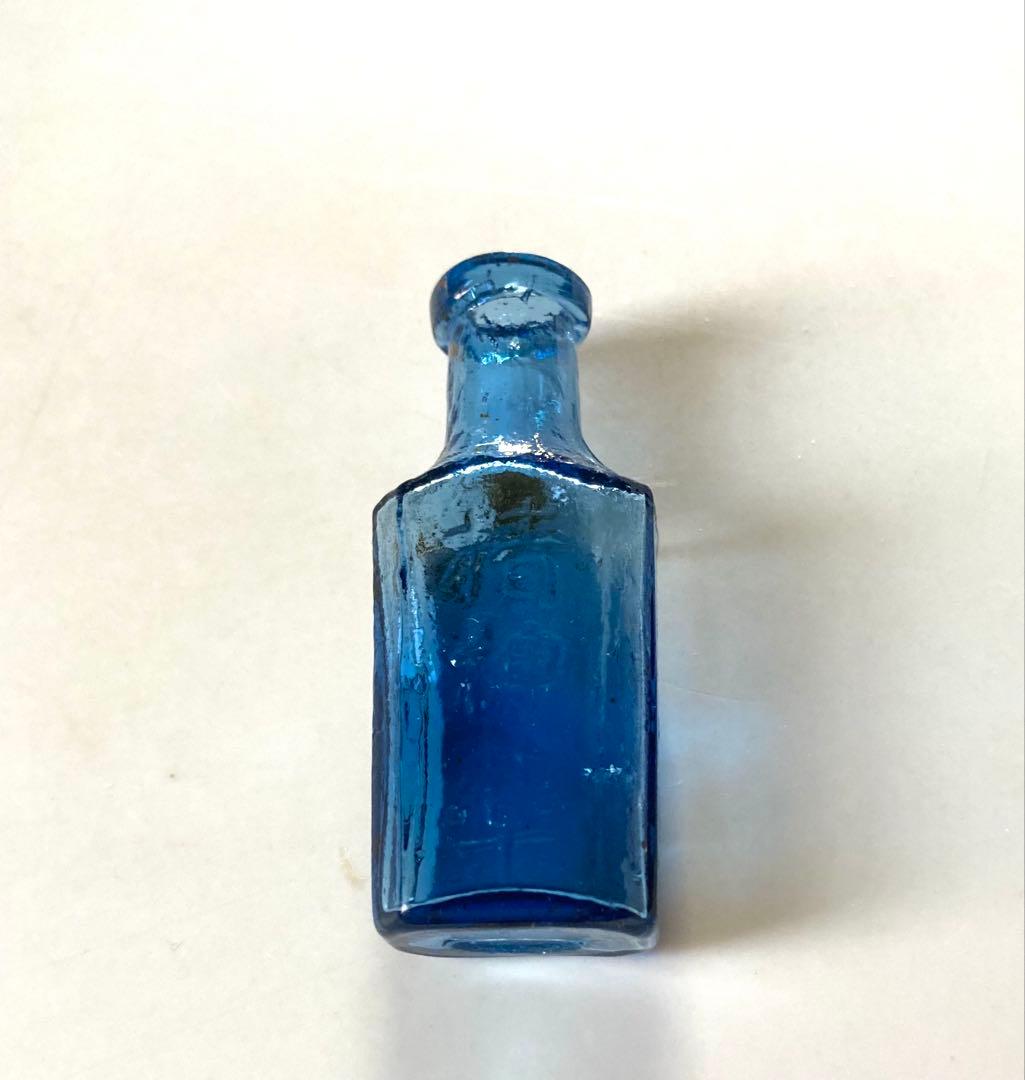 アンティーク　瓶　蚤の市　戦前