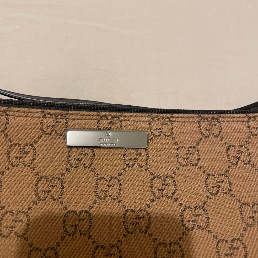 グッチ　ハンドバッグ