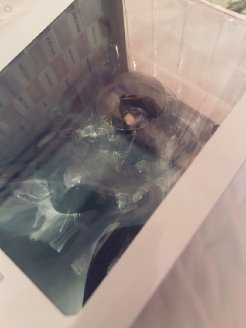 ディズニー ツイステッドワンダーランド アズール ノンスケールフィギュア