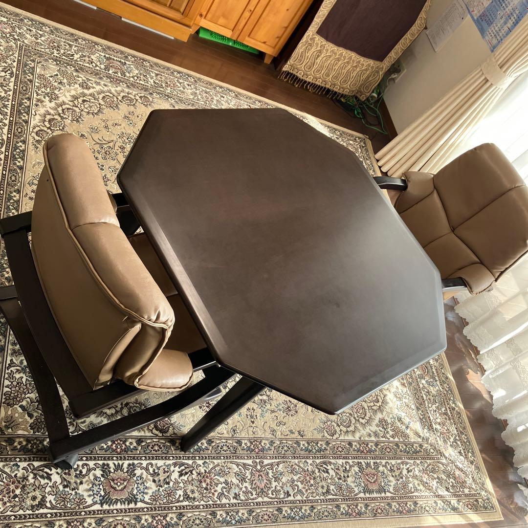 富士ファーニチャー製　ダイニングテーブル