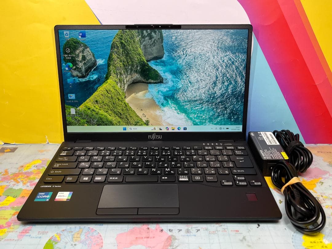 極美品 富士通 LIFEBOOK U9311/F 13.3型 超軽量 ノートPC