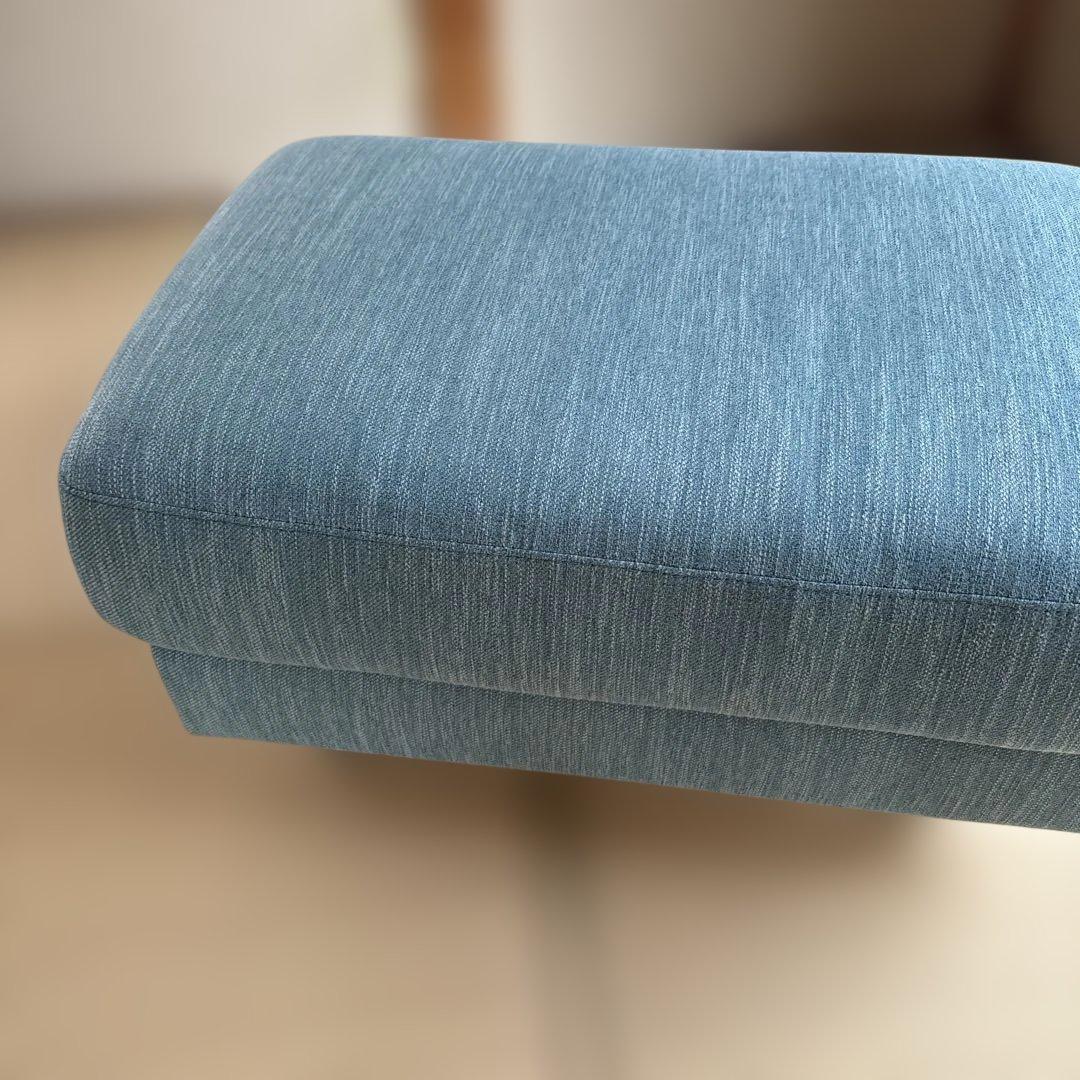 ニトリ　スツール　オットマン　ターコイズブルー色