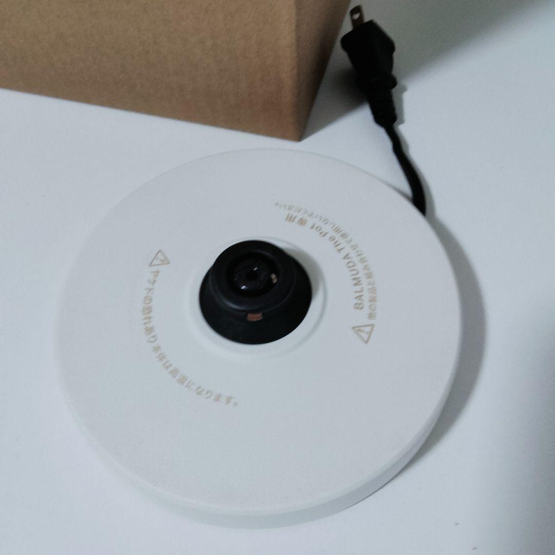 【2022年製】BALMUDA バルミューダ　電気ケトル　ホワイト　703