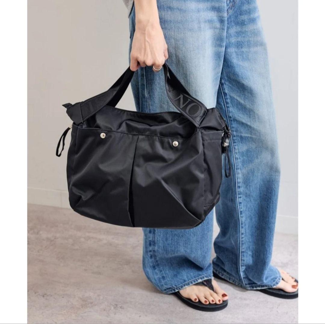 NOMADIS BASQUE M ショルダーバッグ