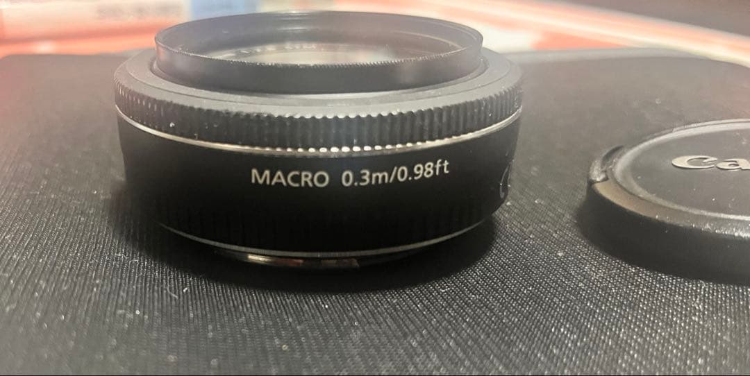 Canon 40mm F2.8 STM パンケーキレンズ