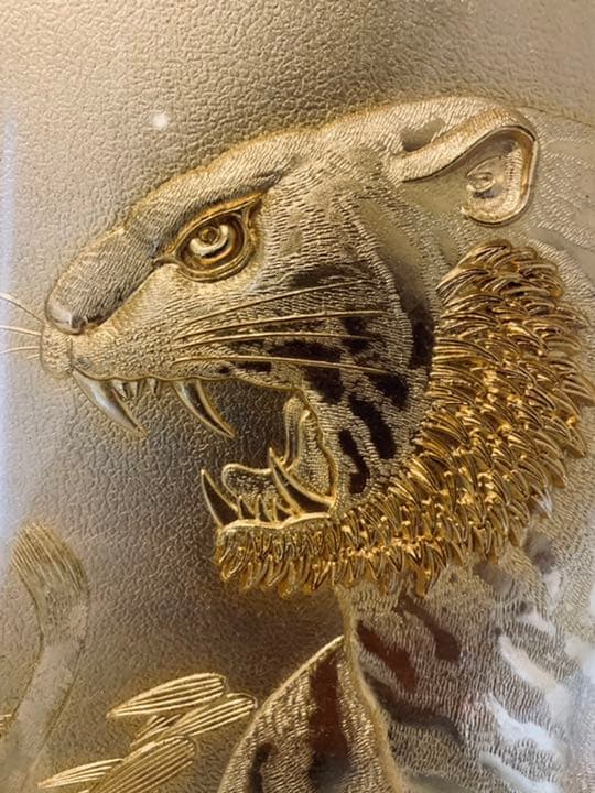 金の虎　　　　　　　　　　　　　　　　　　　ゴールド GOLD 芸術品 美術品