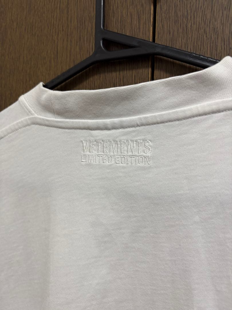 VETEMENTS ホワイトオーバーサイズ