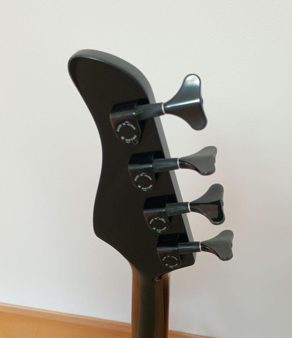 美品☆フェルナンデスのエレキベース！とても弾きやすく鋭い音でズシンとくる楽器☆