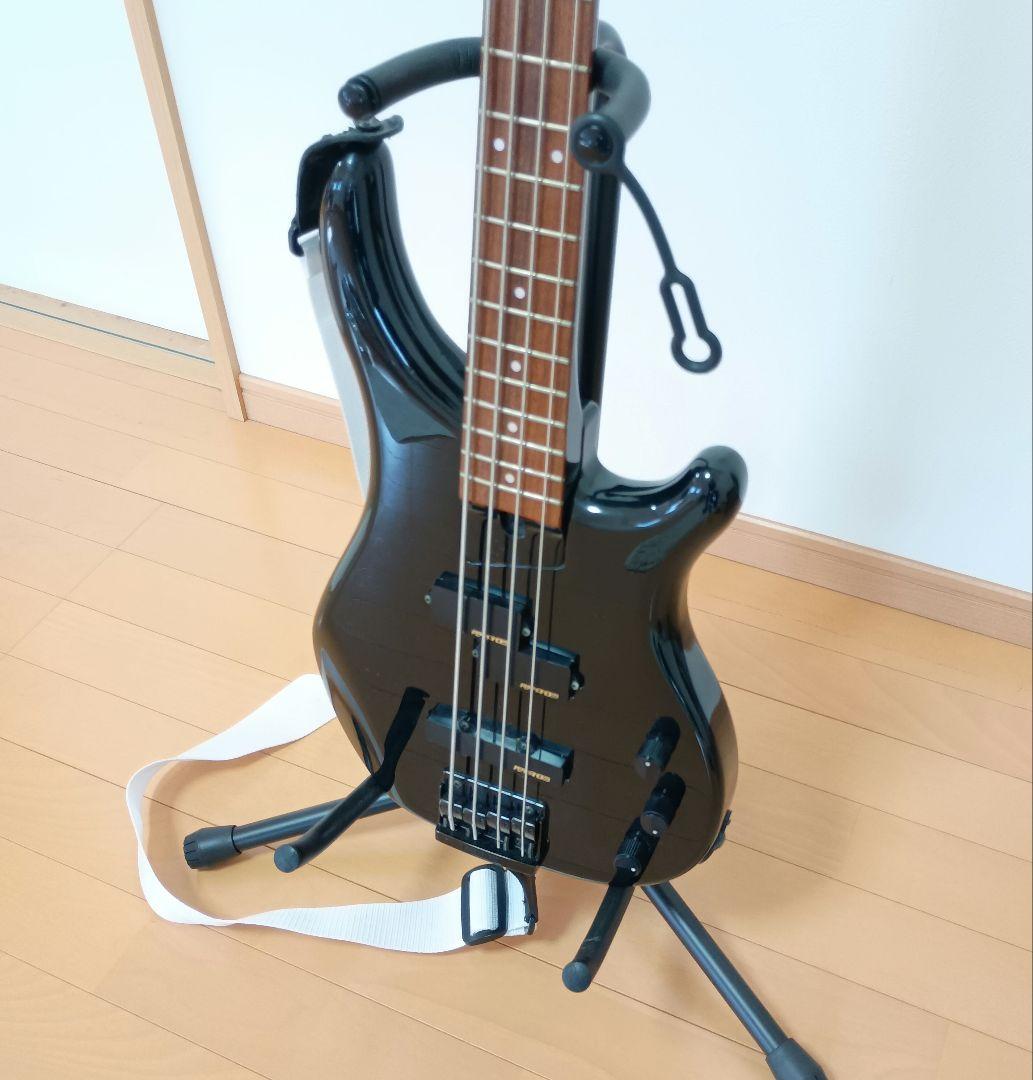 美品☆フェルナンデスのエレキベース！とても弾きやすく鋭い音でズシンとくる楽器☆