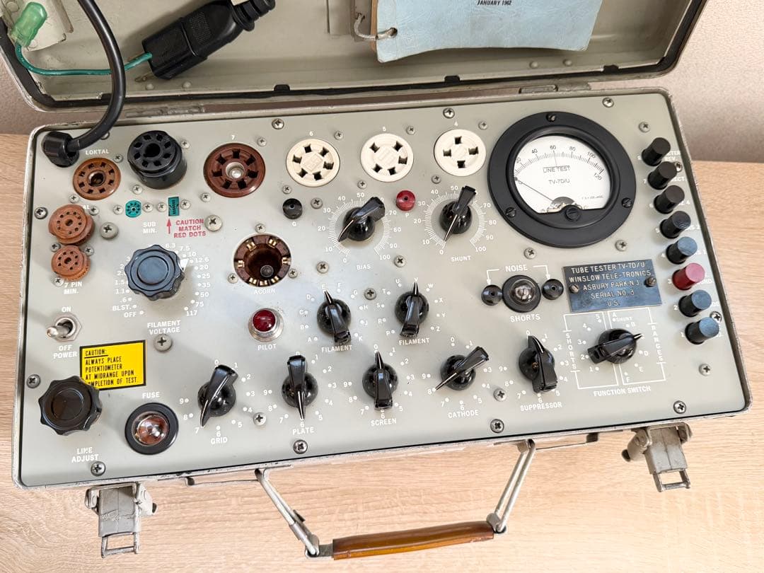 TV-7D/U 真空管試験機（校正済）・真空管付き