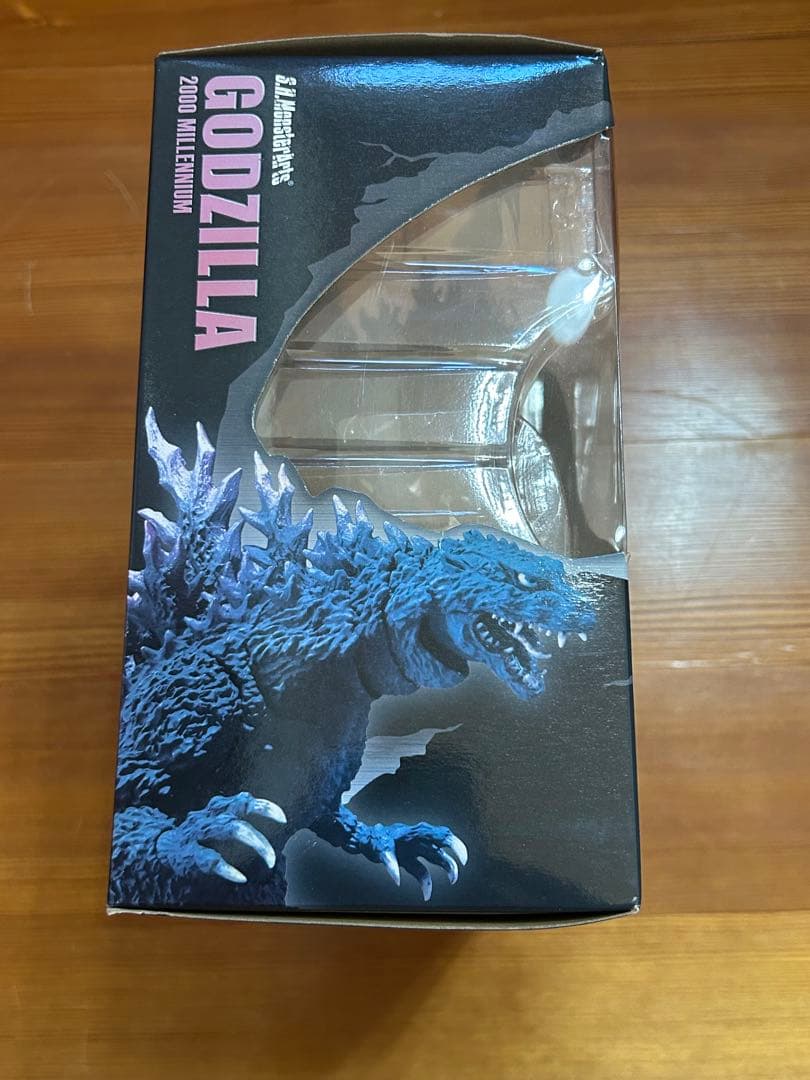未開封 S.H.MonsterArts ゴジラ2000 ミレニアム フィギュア