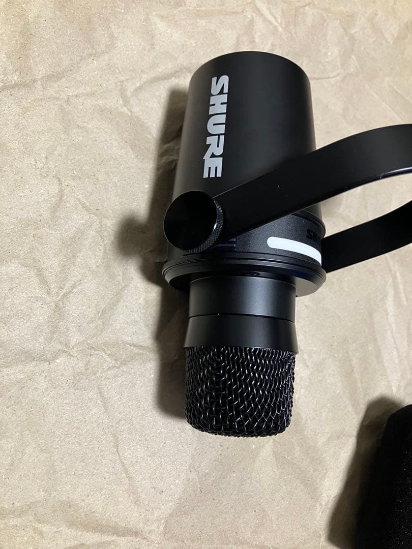 SHURE MV7+ ポッドキャストマイク