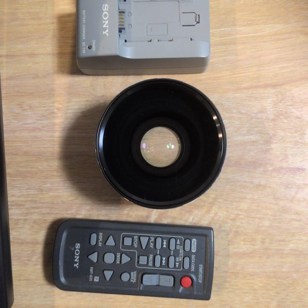 Sony Handycam HDR-CX500 本体 ワイドレンズ 三脚