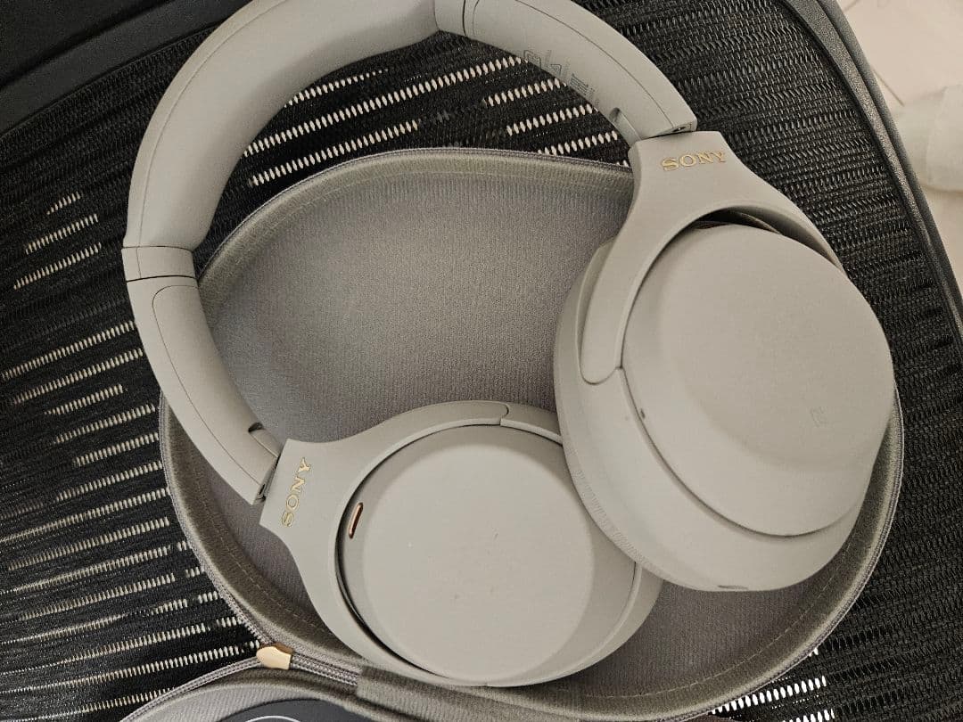 Sony WH1000xm4 ワイヤレスヘッドホン