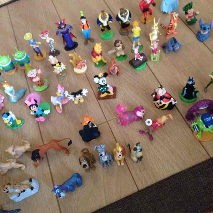 ディズニー ピクサーチョコエッグ、フィギア