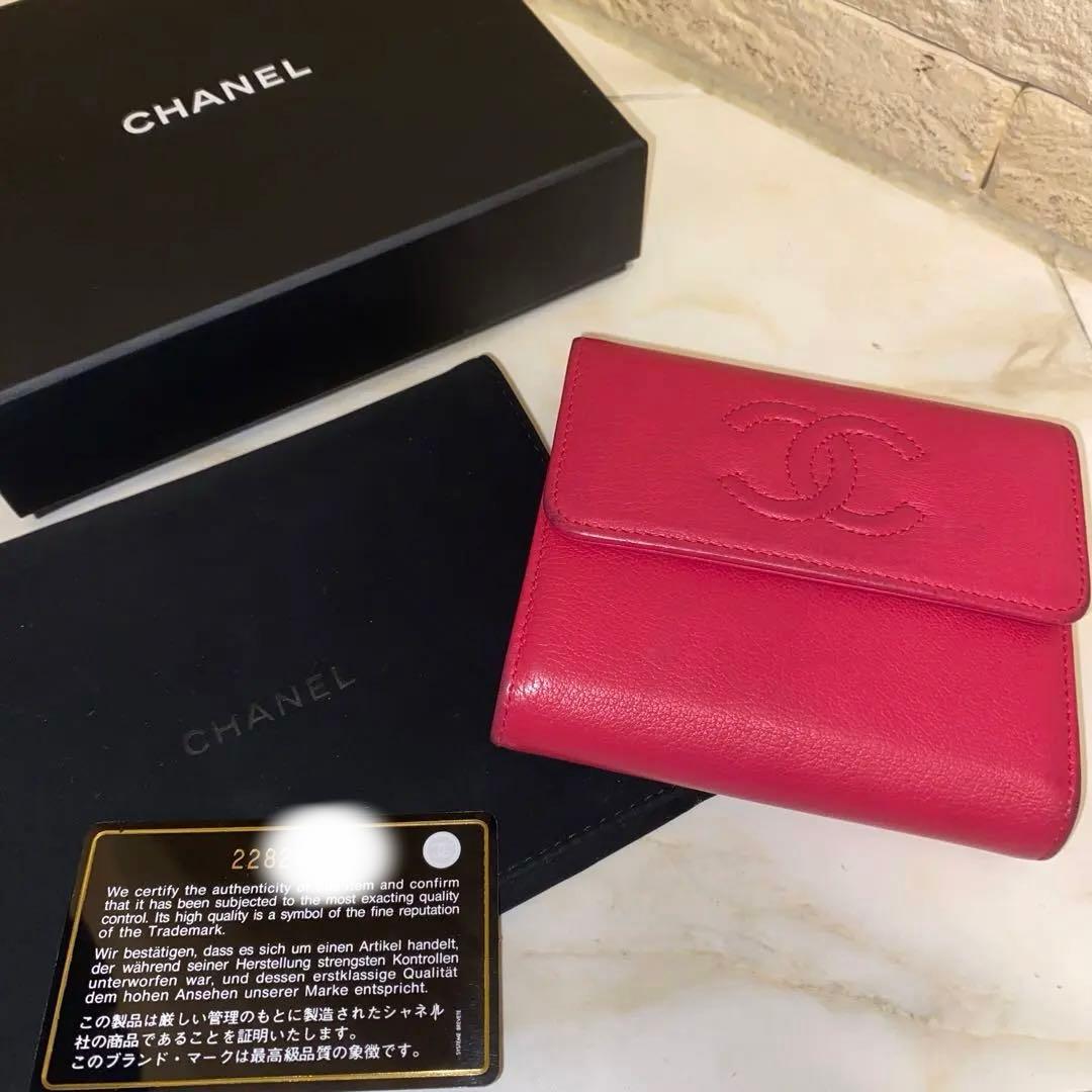 【週末限定値下げ】CHANEL シャネル 二つ折り財布 ピンク