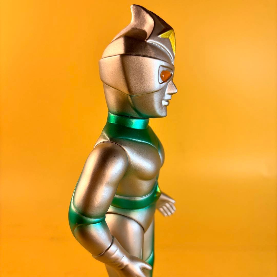 ブルマァク 24 ミラーマン プレミアム ソフビ