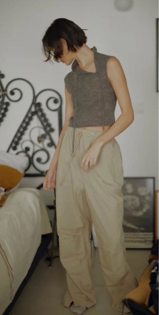 SHISHIKUI パラシュートパンツ　グレージュ