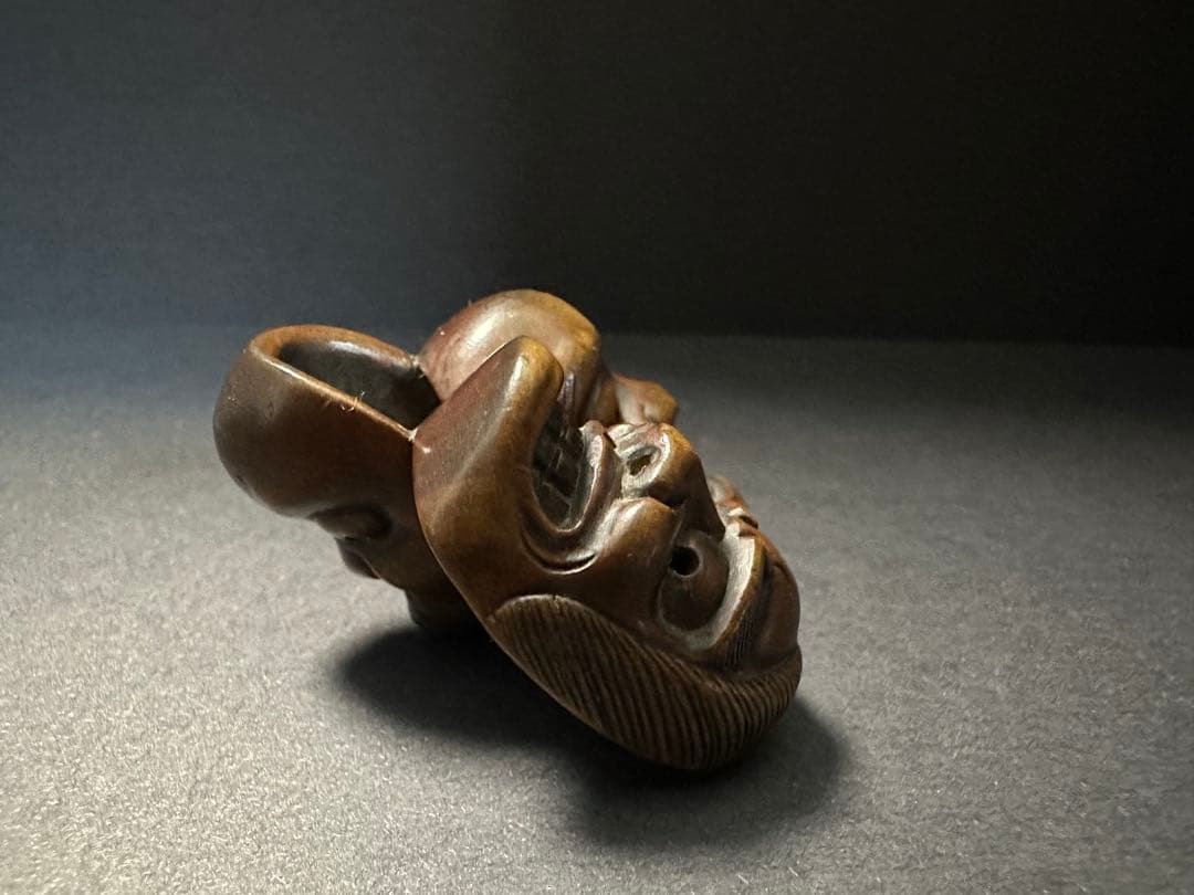 【根付(netsuke)】3面の顔の根付　木製　江戸時代