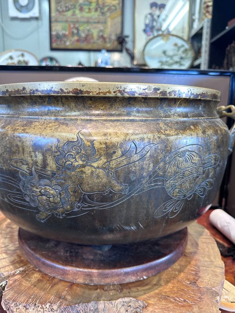 火鉢，銅製火鉢 ，唐獅子模様，金工，時代物，古董品