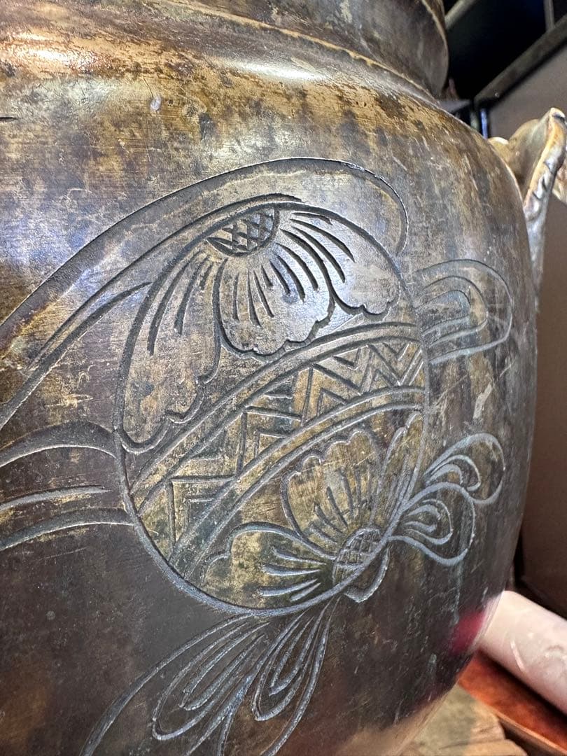 火鉢，銅製火鉢 ，唐獅子模様，金工，時代物，古董品