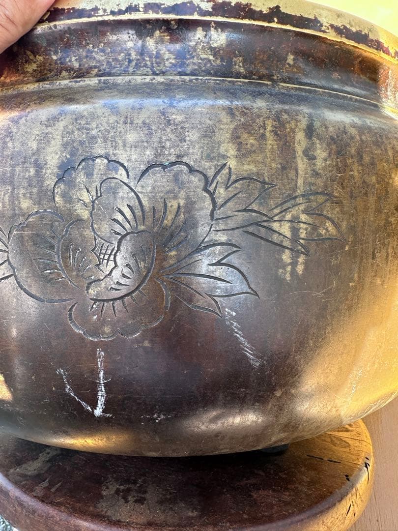 火鉢，銅製火鉢 ，唐獅子模様，金工，時代物，古董品