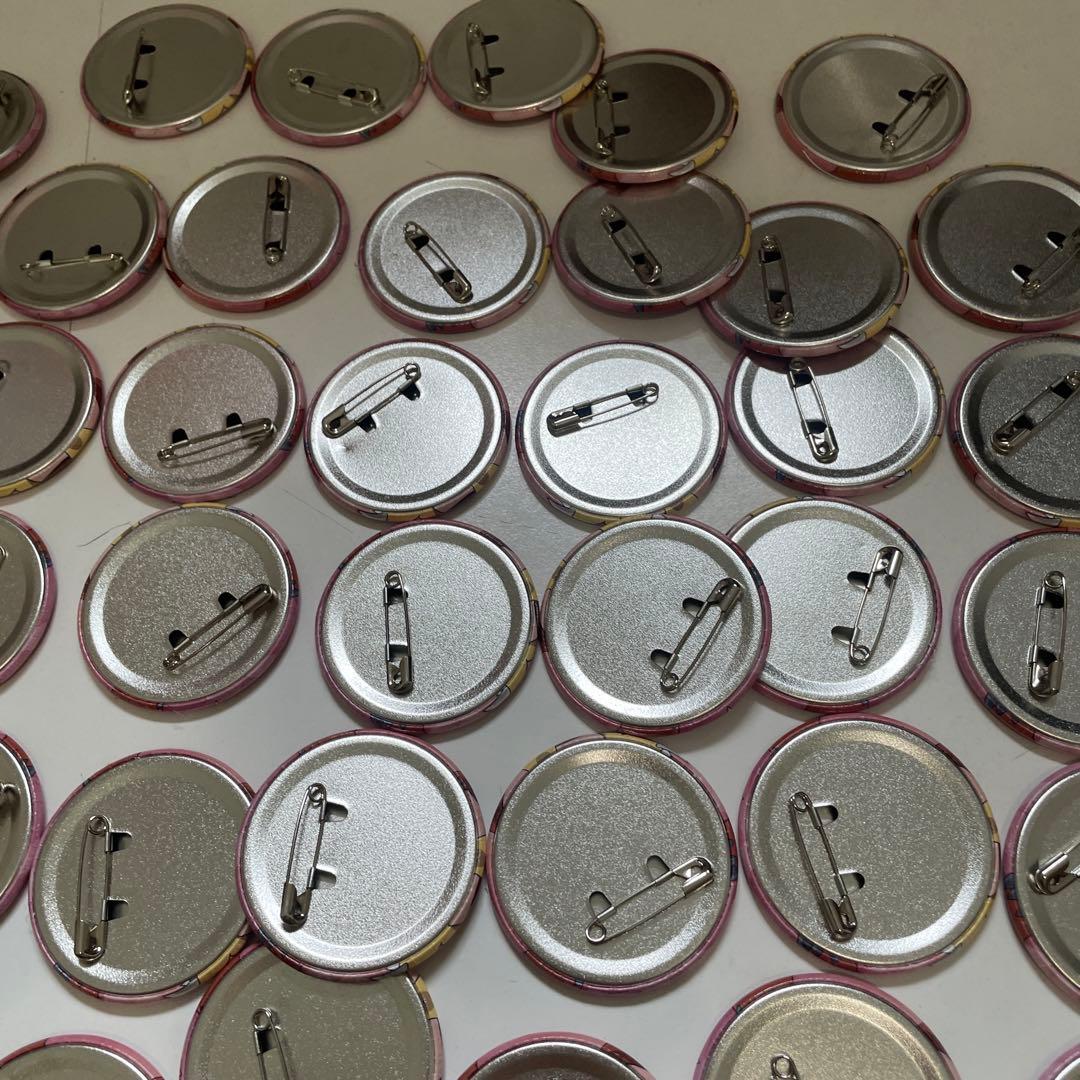 3.デジモンアドベンチャー02 新宿マルイ トレーディング缶バッジ ホークモン