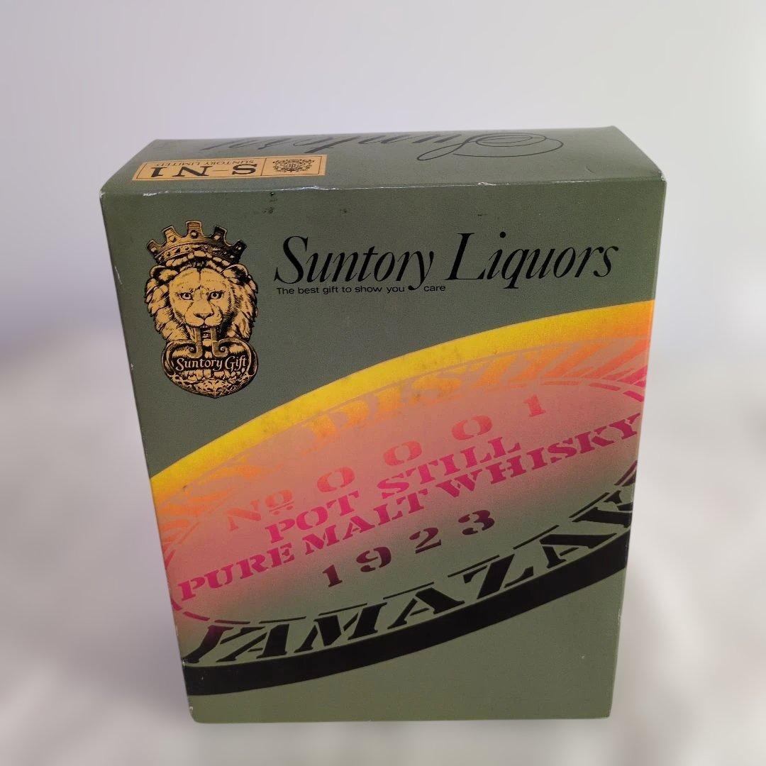 SUNTORY サントリー角瓶特級＆専用グラス２個付