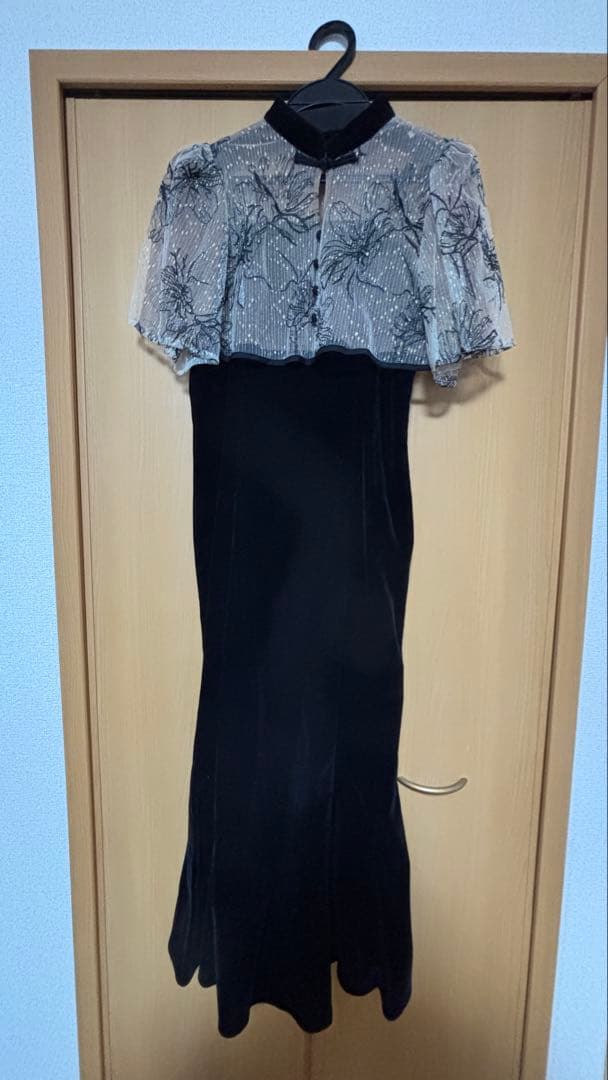 【LEJA】配色パイピング花柄刺繍ボレロ付きベロアマーメイドキャミワンピース