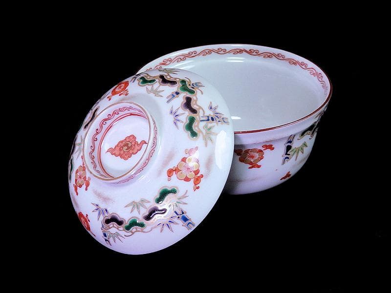 九谷　金襴手　松竹梅の図　大振蓋茶碗　２客　E938AS-CQx