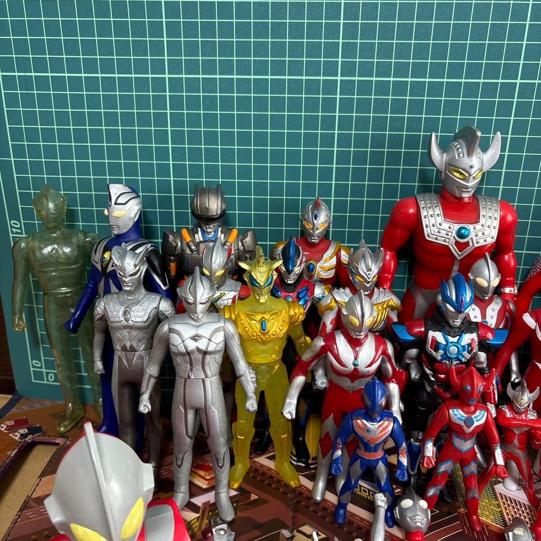 Ｍ78ウルトラマン大集合！【38体】＋1