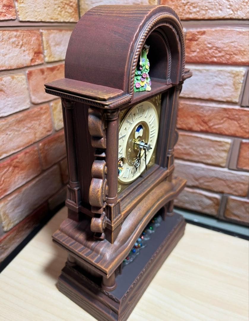 バロンルイーゼオルゴール&地球屋古時計