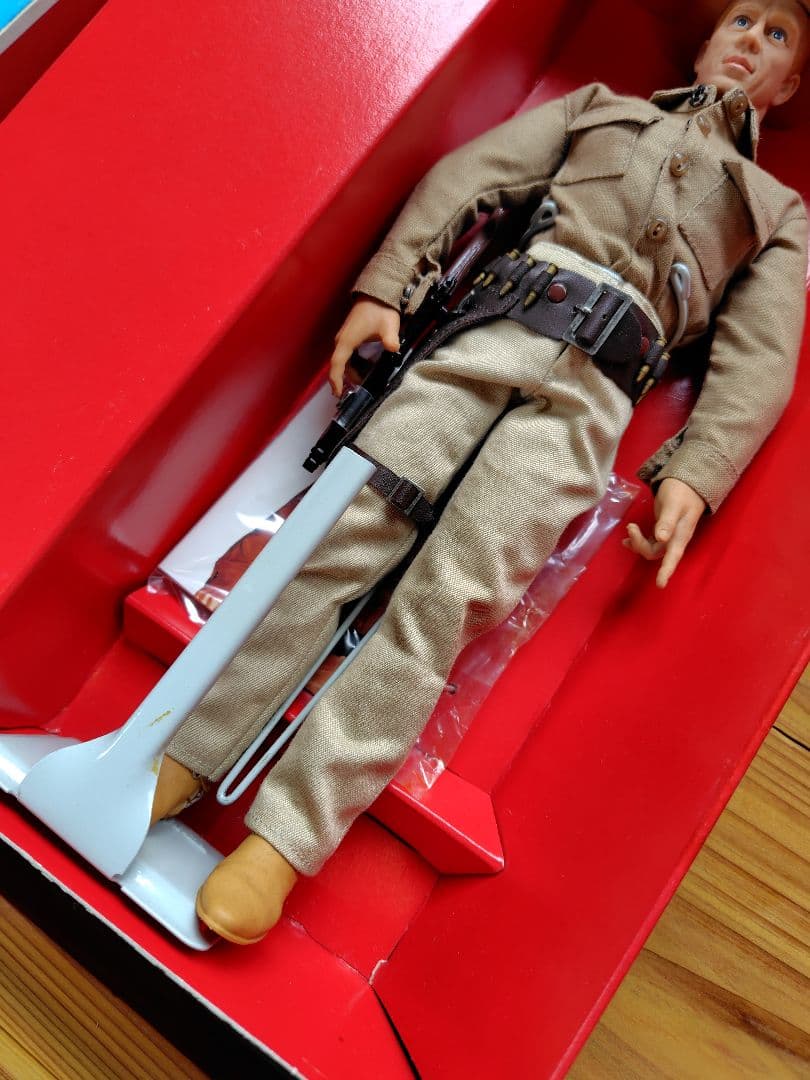 スティーブ・マックイーン フィギュア　steve mcqueen 中古