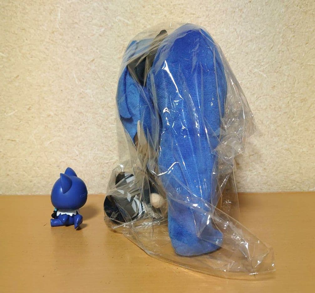 ado au ラッキーブルート ぬいぐるみ アドローザトルマリィ フィギュア