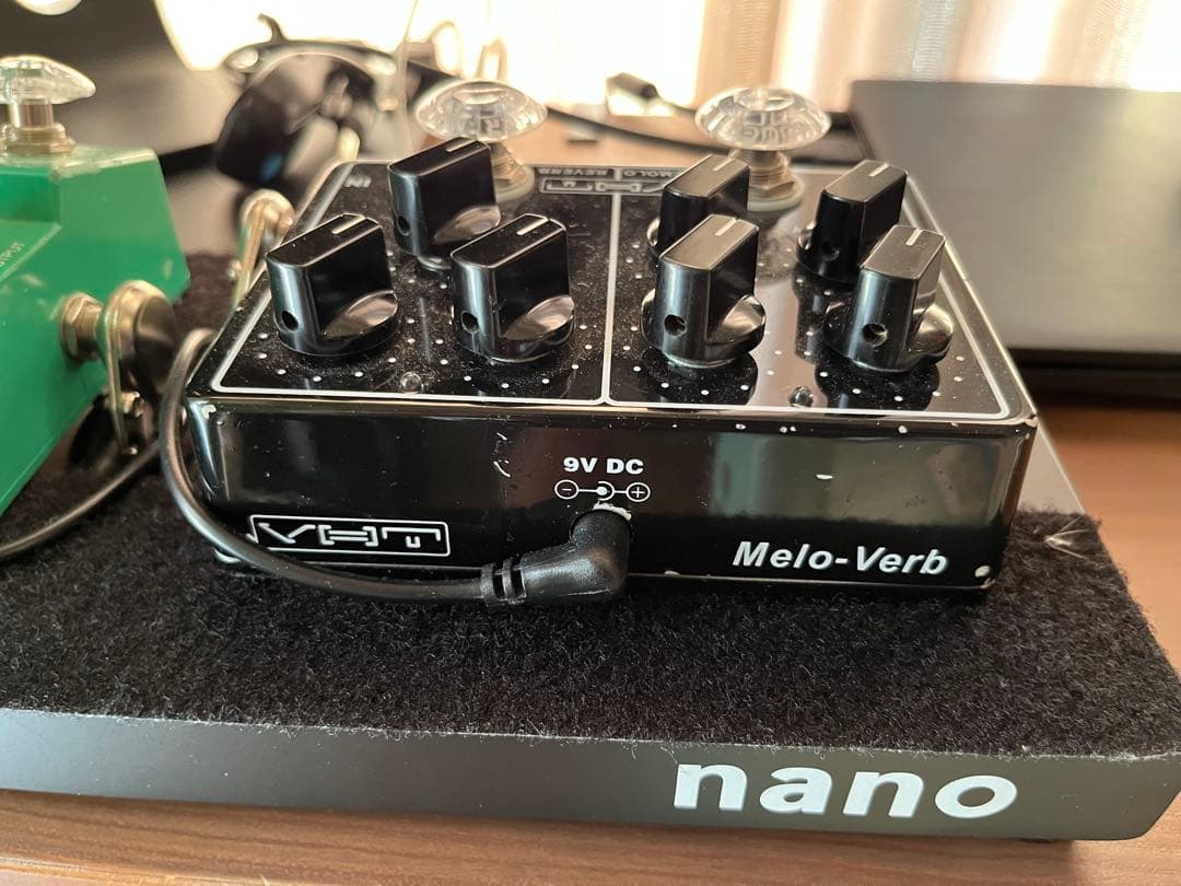 Melo-Verb トレモロ リバーブ エフェクター