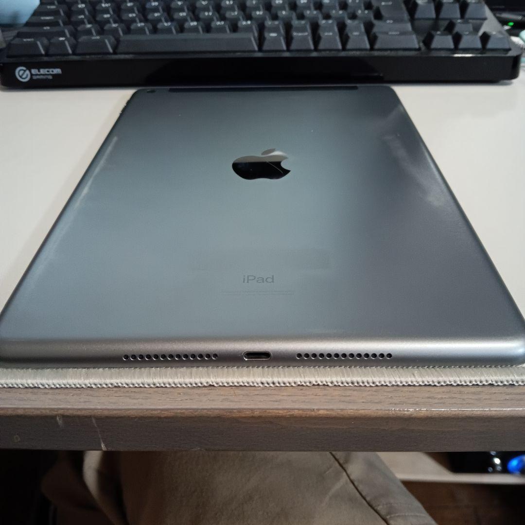 ipad 第8世代　Cellularモデル　32GB　simフリー