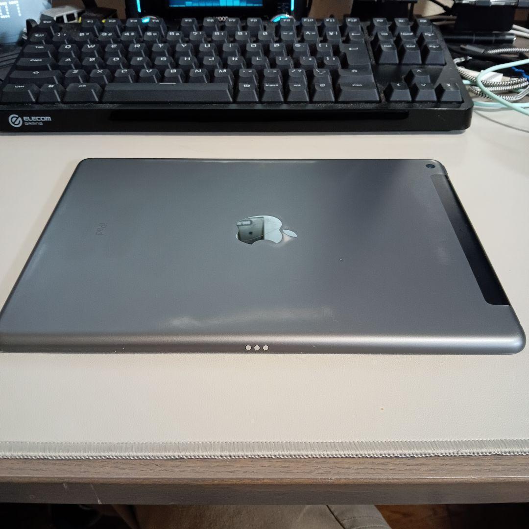 ipad 第8世代　Cellularモデル　32GB　simフリー