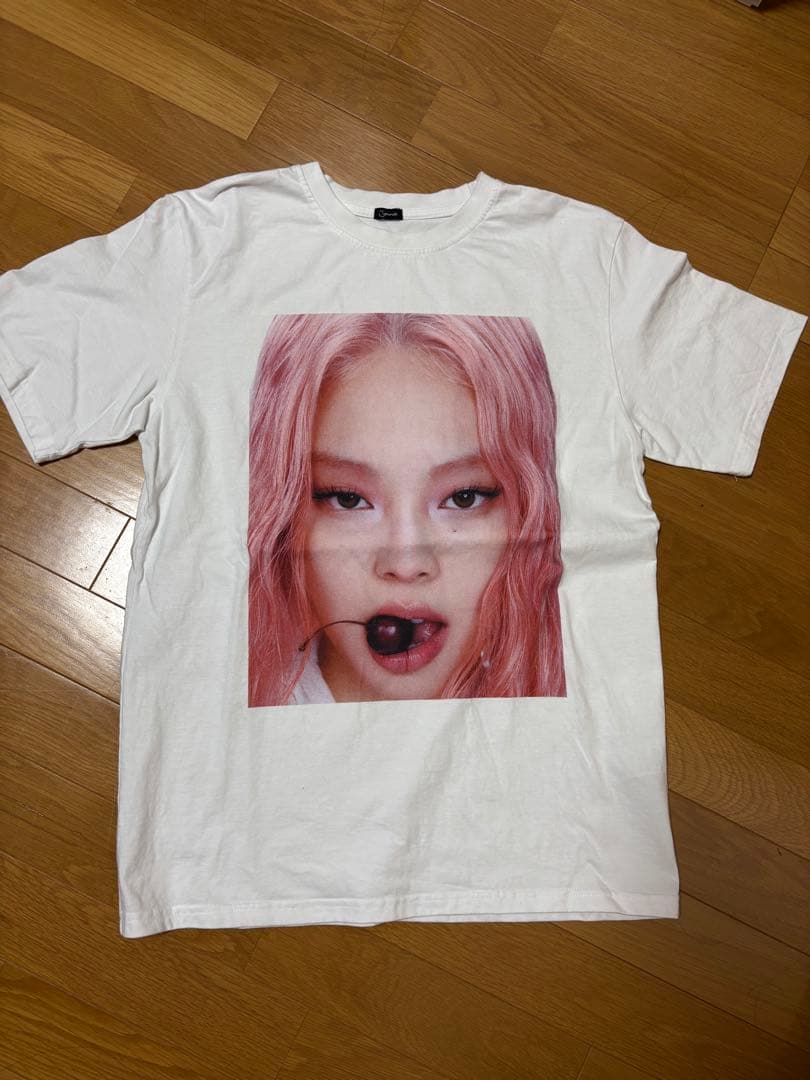 マントラ　JENNIE Oversized T-shirts Mantra