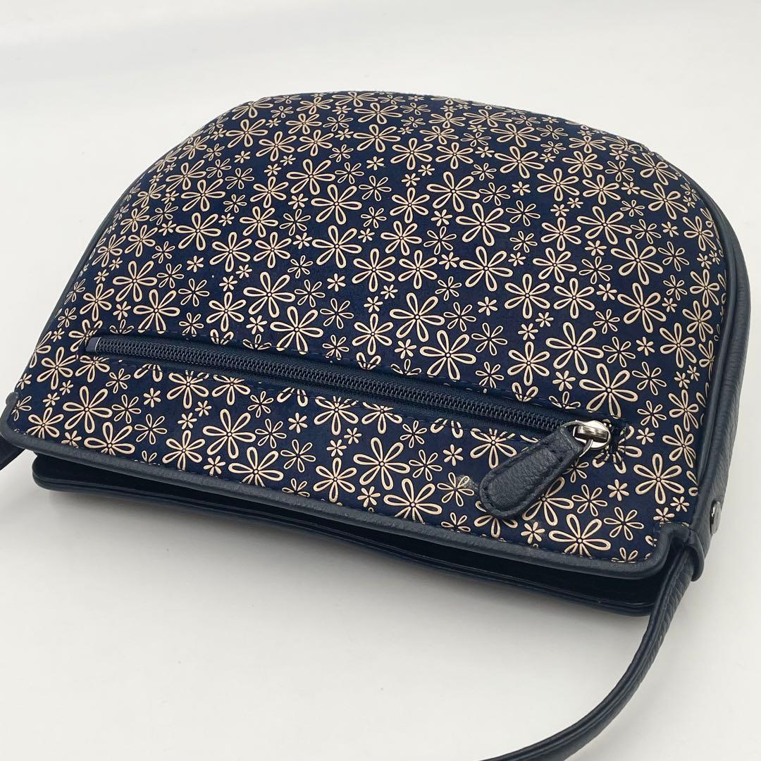 【未使用級】印傳屋 花柄 ショルダーバッグ ポシェット 和装 ネイビー PVC