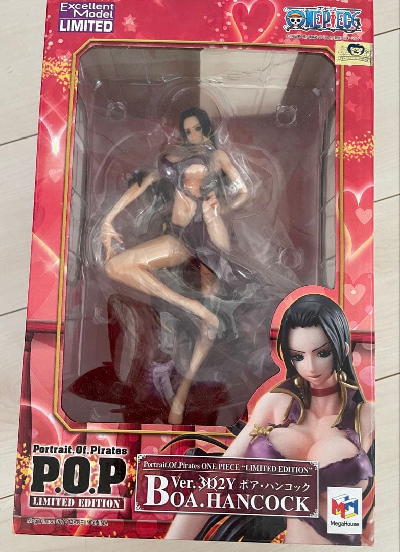 ワンピース ボア・ハンコック 3D2Y 限定版