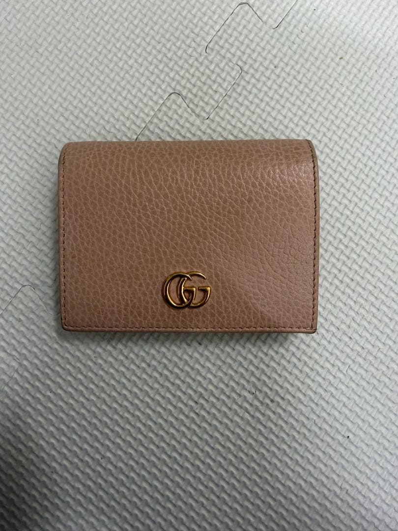 Gucci ピンク 二つ折り財布